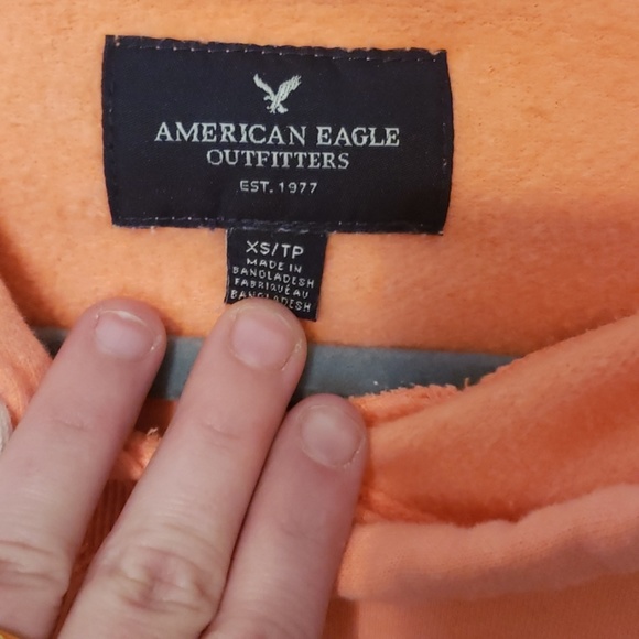 American eagle pullover . Xsmall - Picture 2 of 3